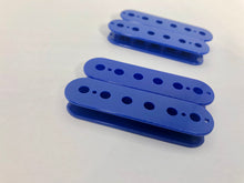 Load image into Gallery viewer, Humbucker Bobbin Set - Blue
